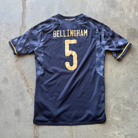 Adidas Real Madrid #5 Jude Bellingham 23/24 Boy's 15-16Y Away Soccer Jersey - Picture 10 of 14